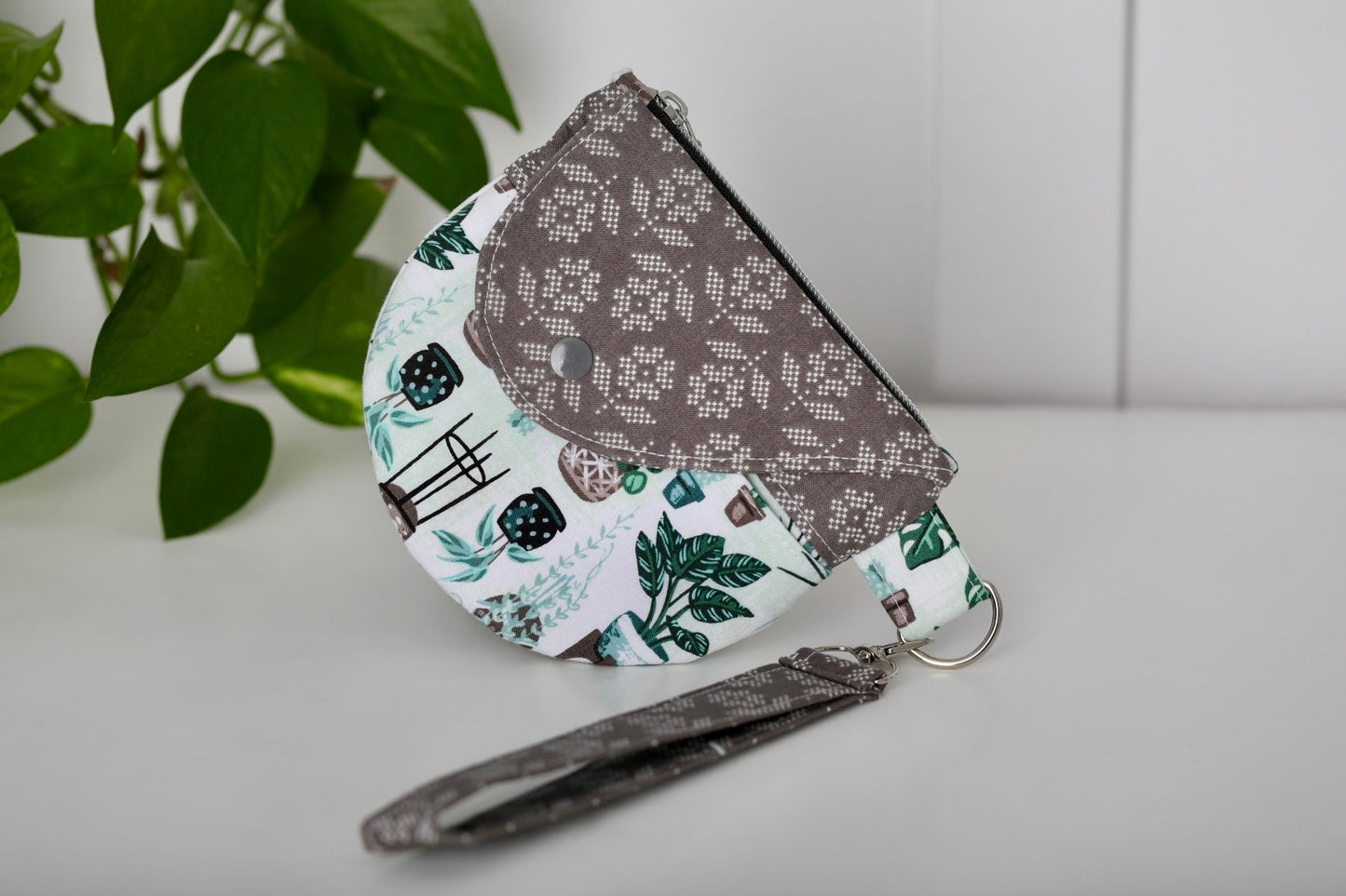 Floral Wristlet Pouch with Snap Flap & Zipper (Potted Plants)