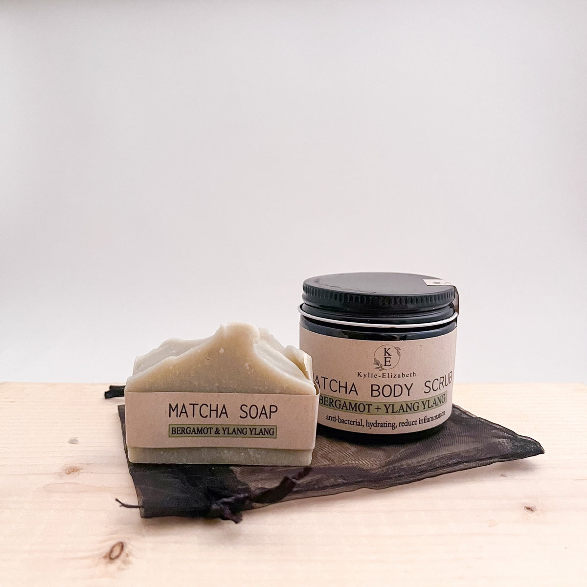 The Petite Matcha Ritual (Petite Soap & Body Scrub Duo Bergamot & Ylang Ylang)
