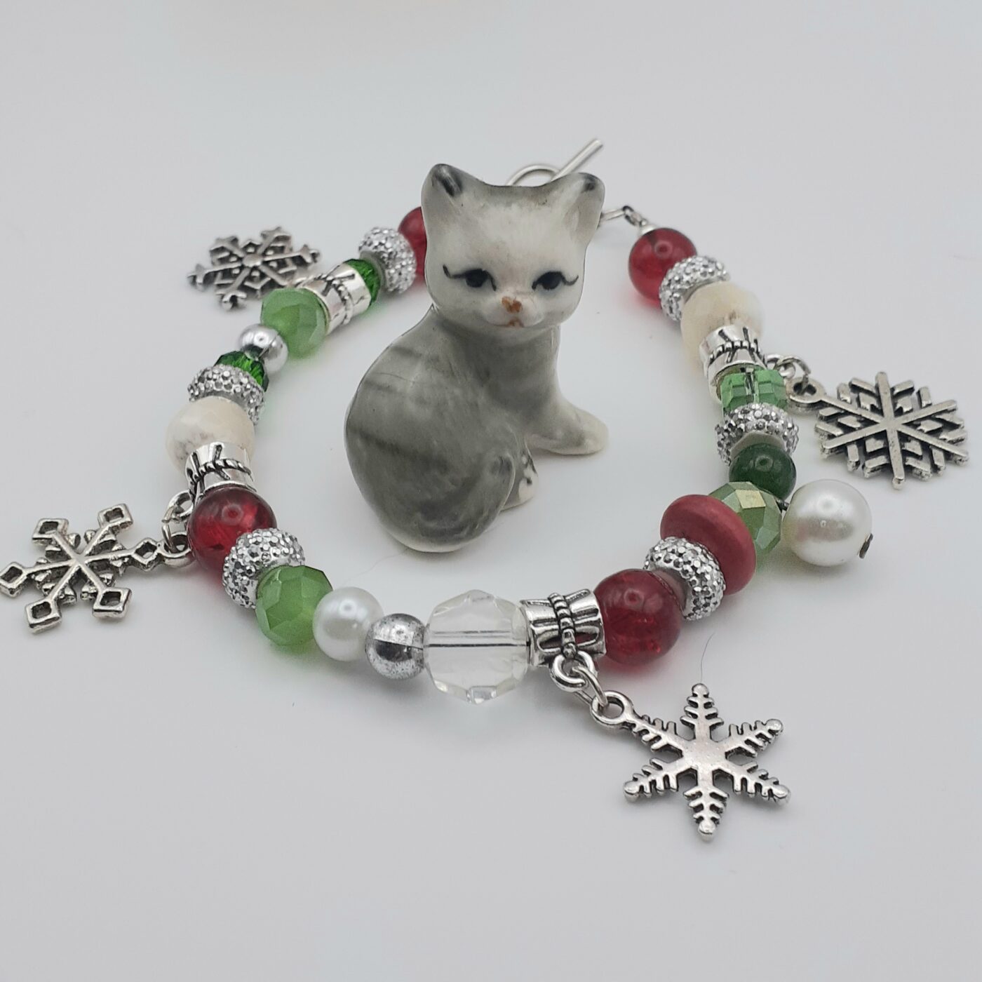 Snowflake Fantasy Bracelet in Red and Green Beads and White Pearls with Tibetan Silver 3D Snowflake Charms
