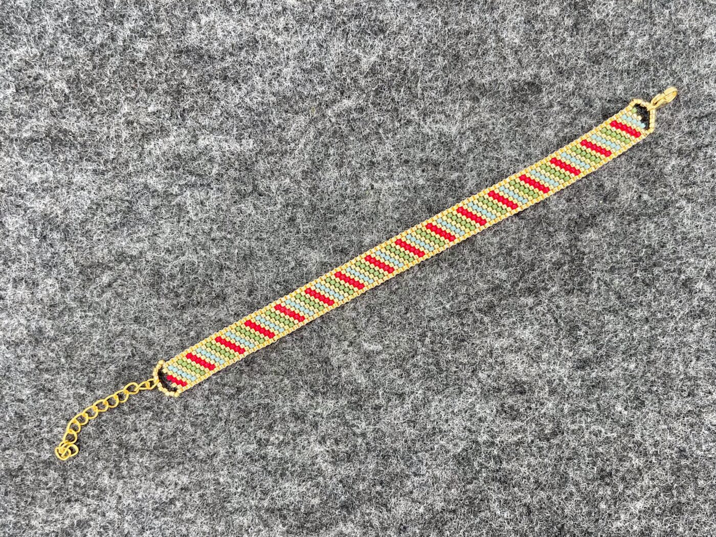 Candaístíocach (Candy-Striped) Bracelet