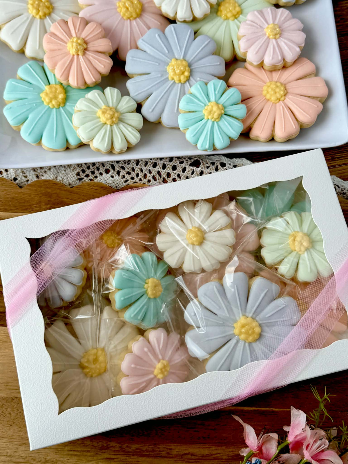 Daisy Sugar Cookie Box