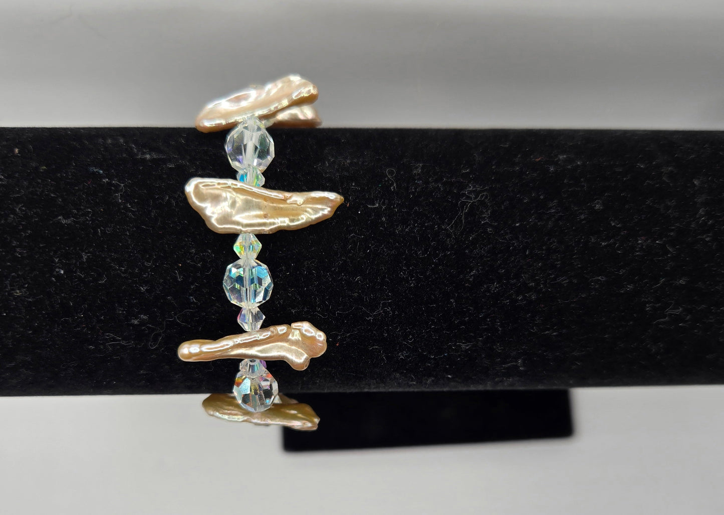 1930s Biwa Pearl Bracelet