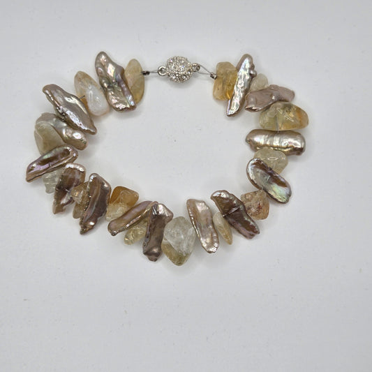 1930s Citrine and Biwa Pearl Bracelet