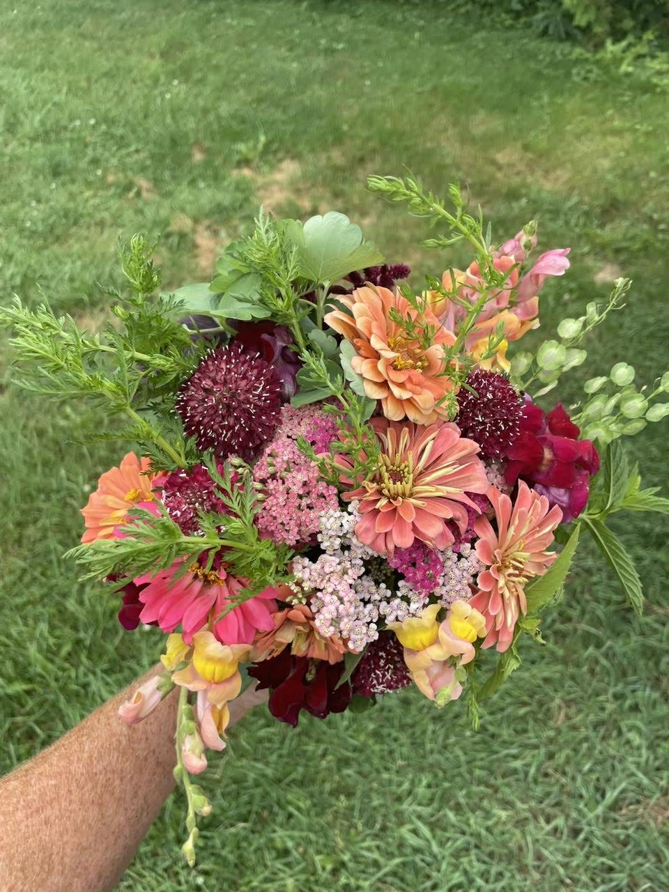 Summer BI-WEEKLY Flower Subscription (one bouquet/every 2 weeks; June-Sept)