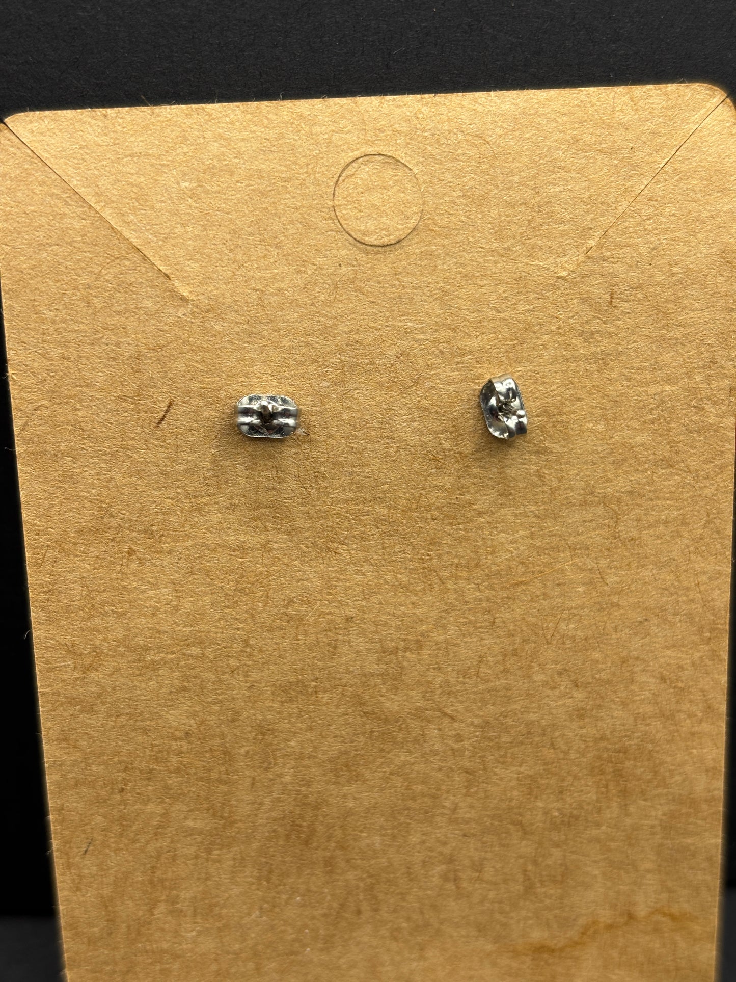 Love Lies Bleeding & Queen Anne's Lace Heart Shape Earrings