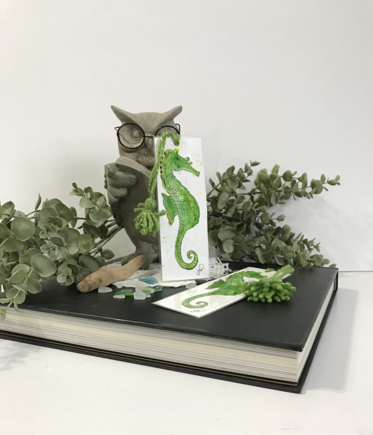 Bookmark – Green Seahorse