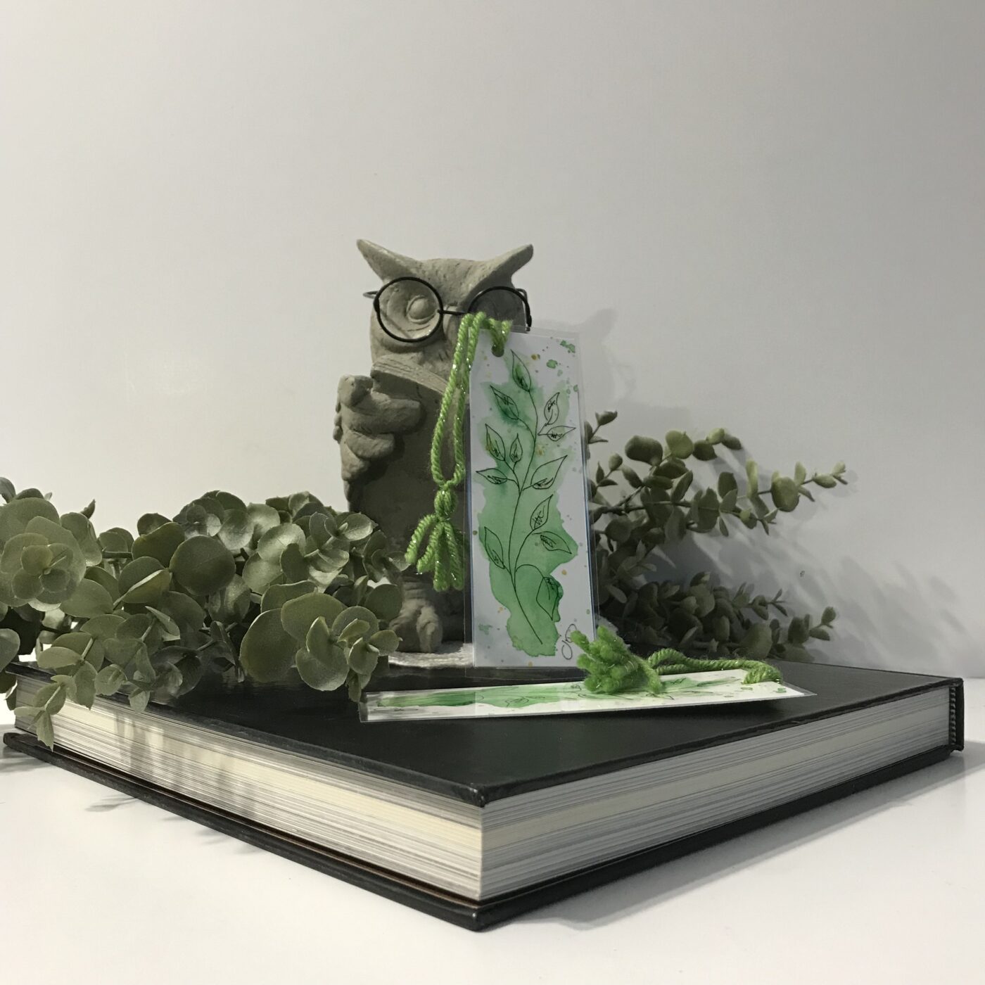 Bookmark – Green Watercolour Flowers