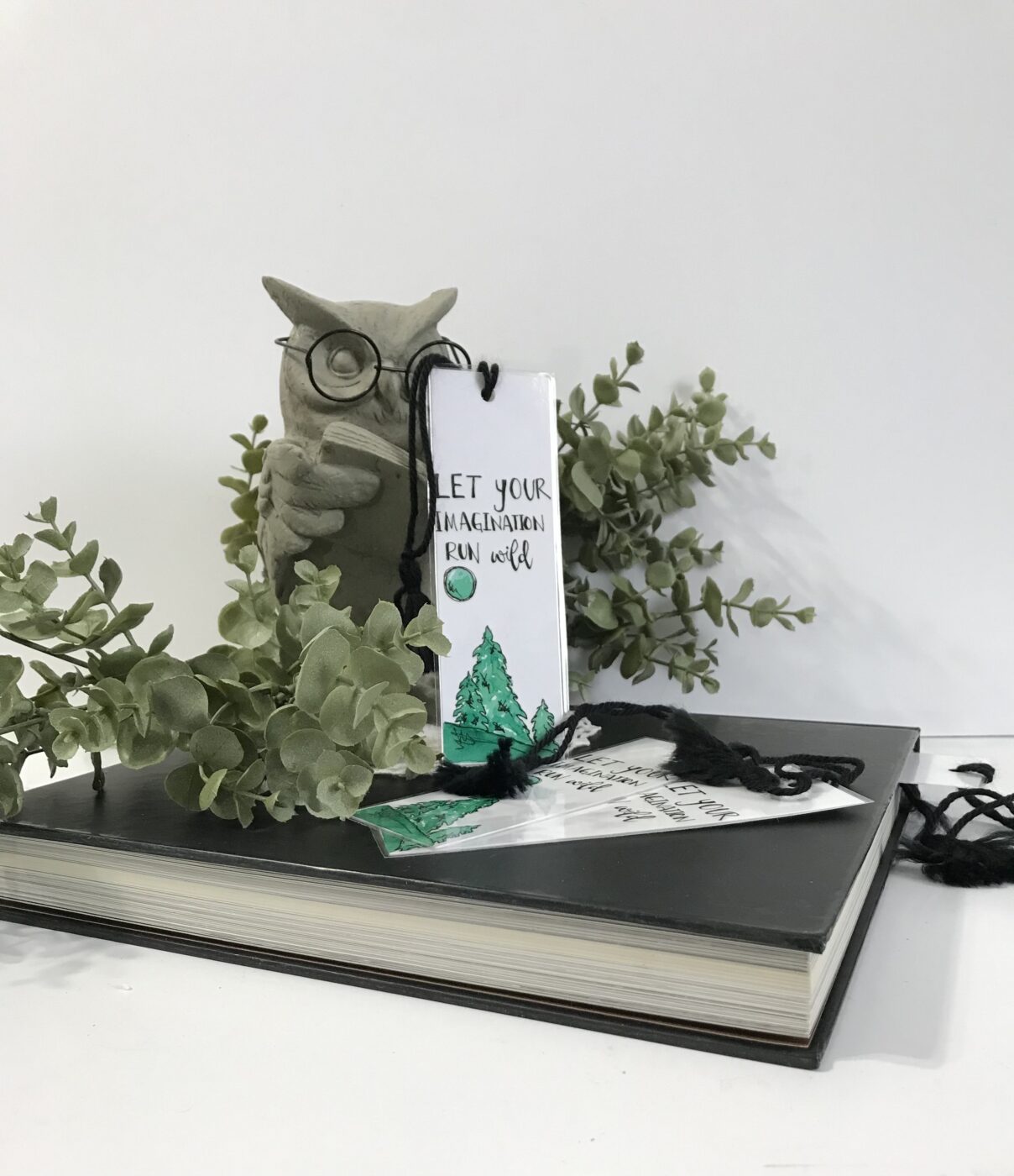 Bookmark – Let Your Imagination Run Wild