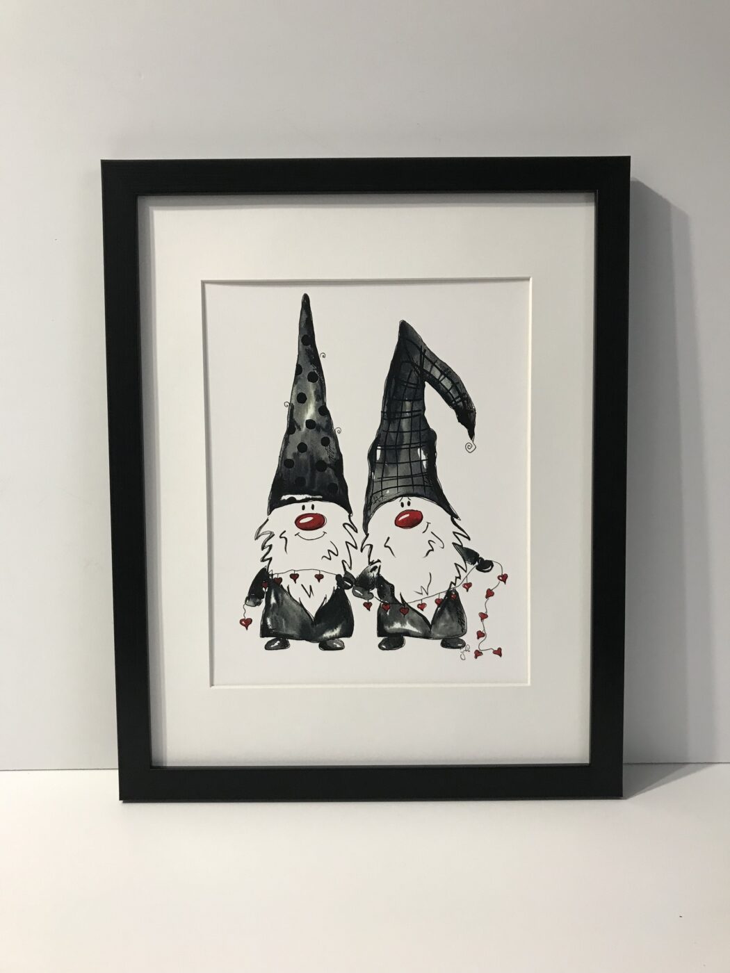 Gnome Art – String Of Hearts