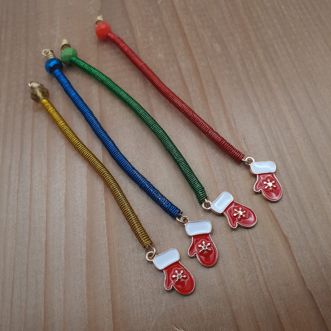 Christmas Mittens Wine Charms (set of 4) Unique Design made for Easy Wrapping Around Wine Stems for Quick ID of Each Glass