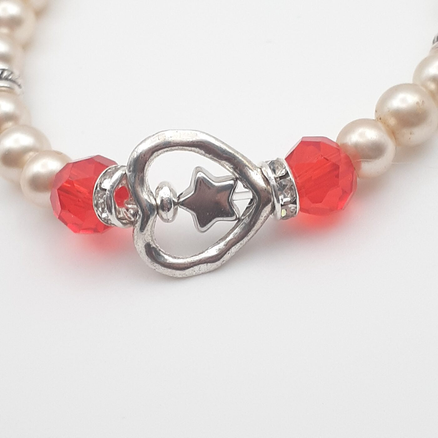 Red crystal heart and star pearl stretch bracelet
