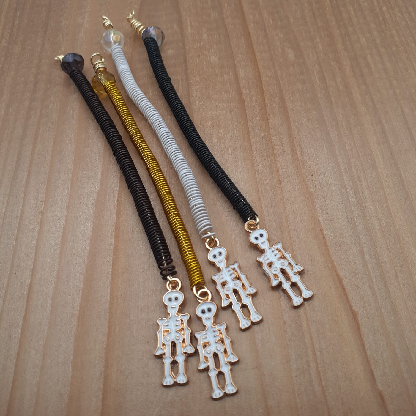 Skeleton Wine Charms (set of 4) Unique Design made for Easy Wrapping Around Wine Stems for Quick ID of Each Glass
