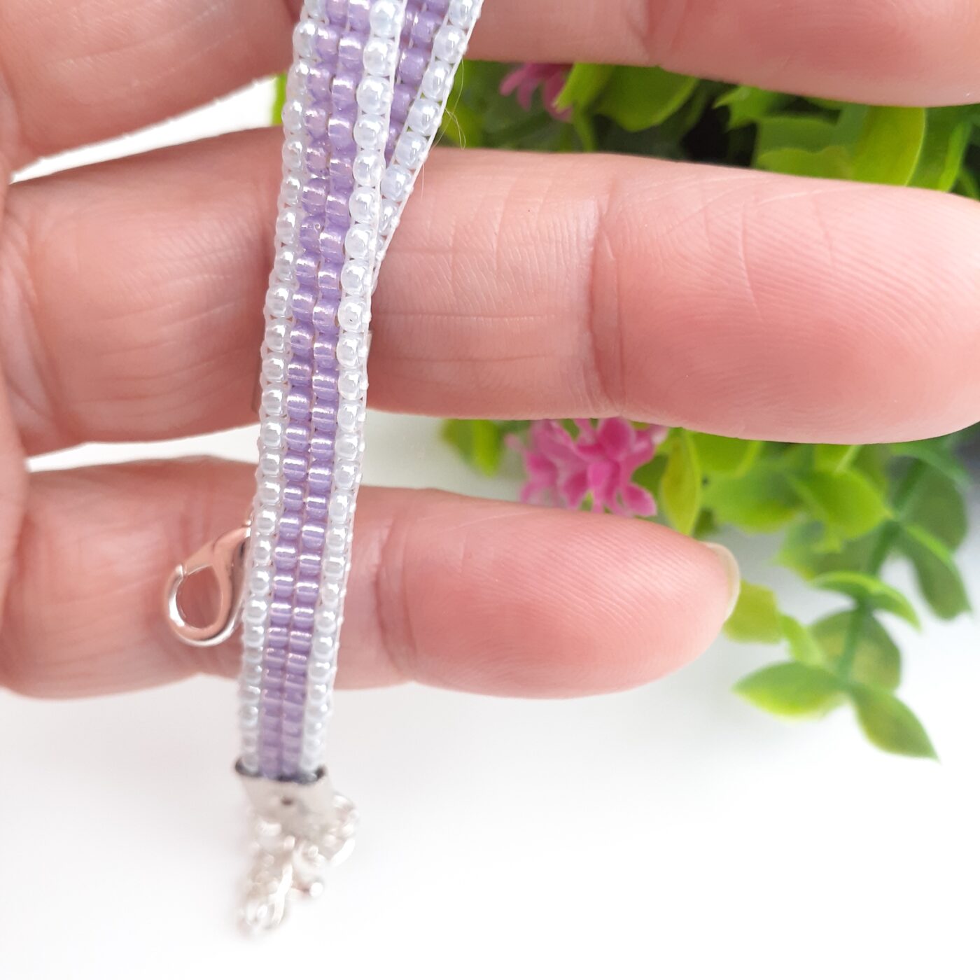 Thin soft pastel lilac purple seed bead handwoven bracelet
