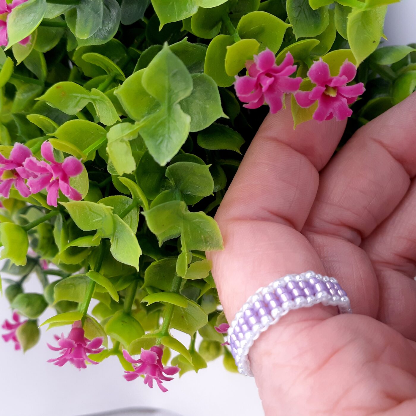 Thin soft pastel lilac purple seed bead handwoven bracelet