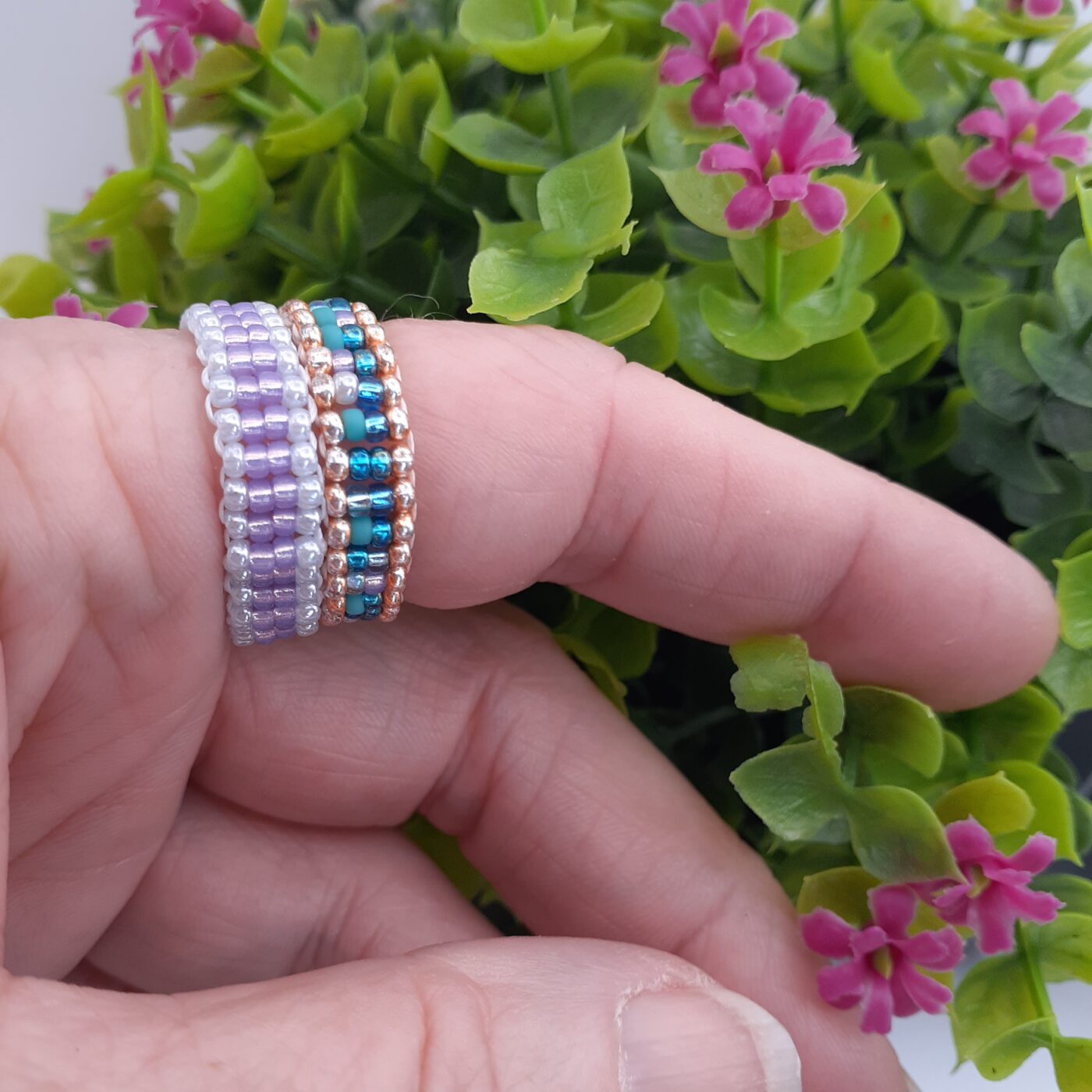 Thin soft pastel lilac purple seed bead handwoven bracelet