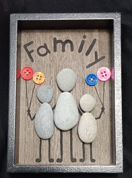 Pebble Portrait – Adult & Children