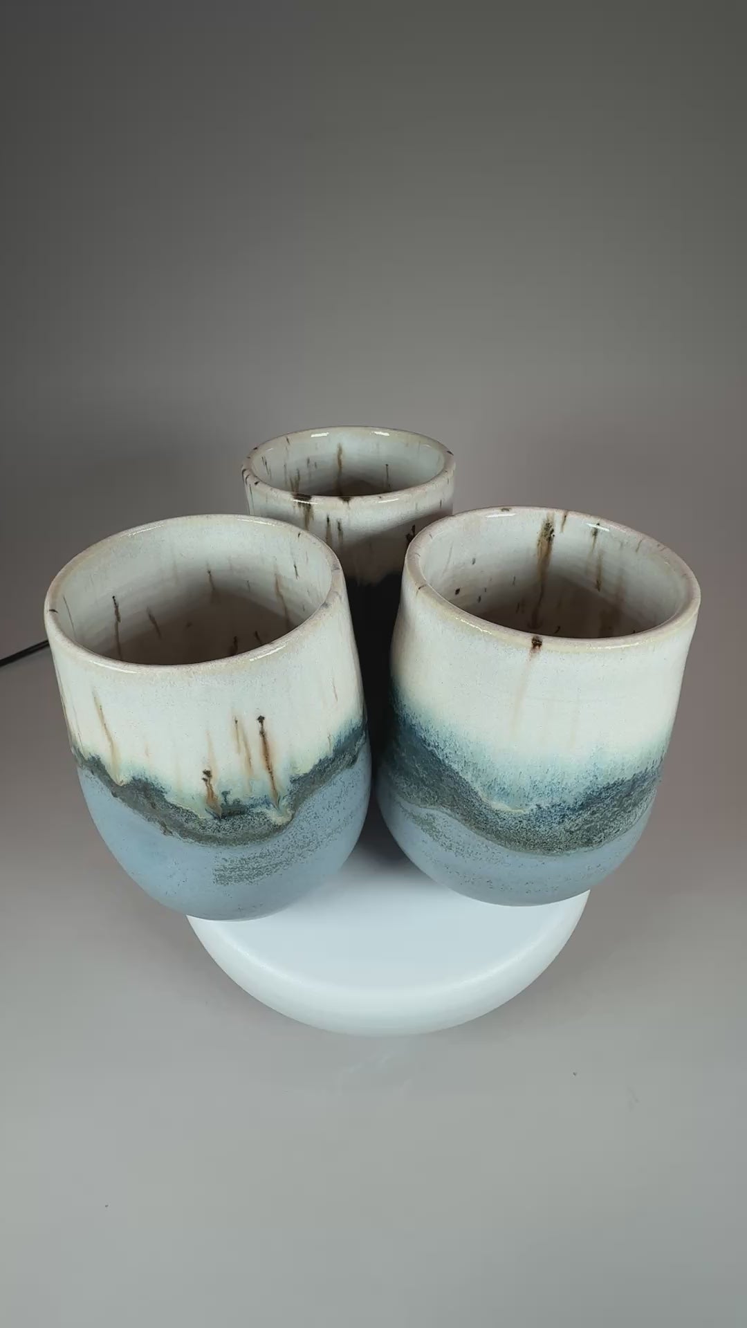 cups_273.MOV