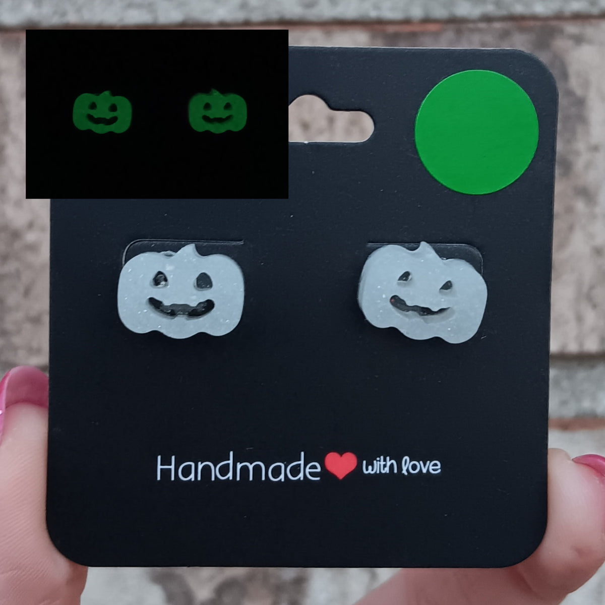 Glowing pumpkin stud earrings (variety of colours)