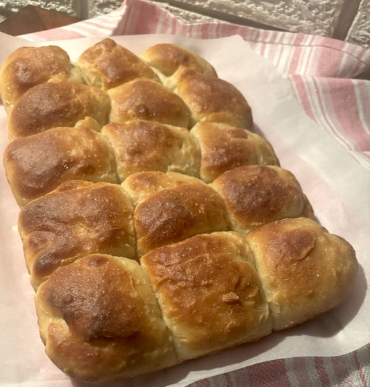 Sourdough Dinner Rolls