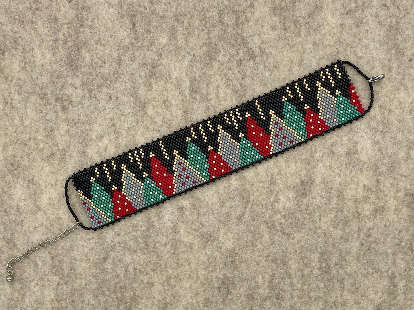 Crann Nollag (Christmas Tree) Bracelet