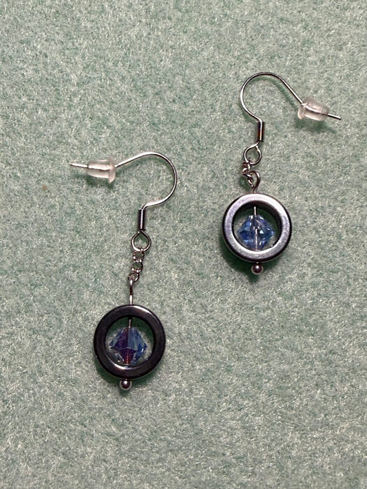 Round Earrings (Iridescent)