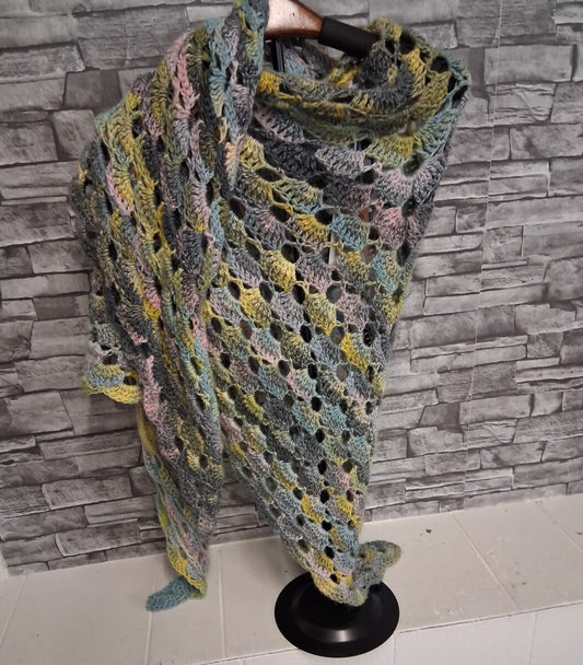 Pathos Shawl