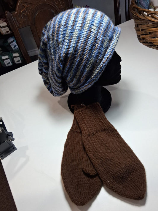 Slouch Hat with Mittens
