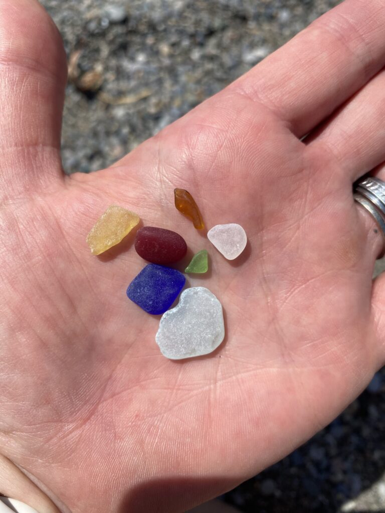TreasuresFromTheHand_image1